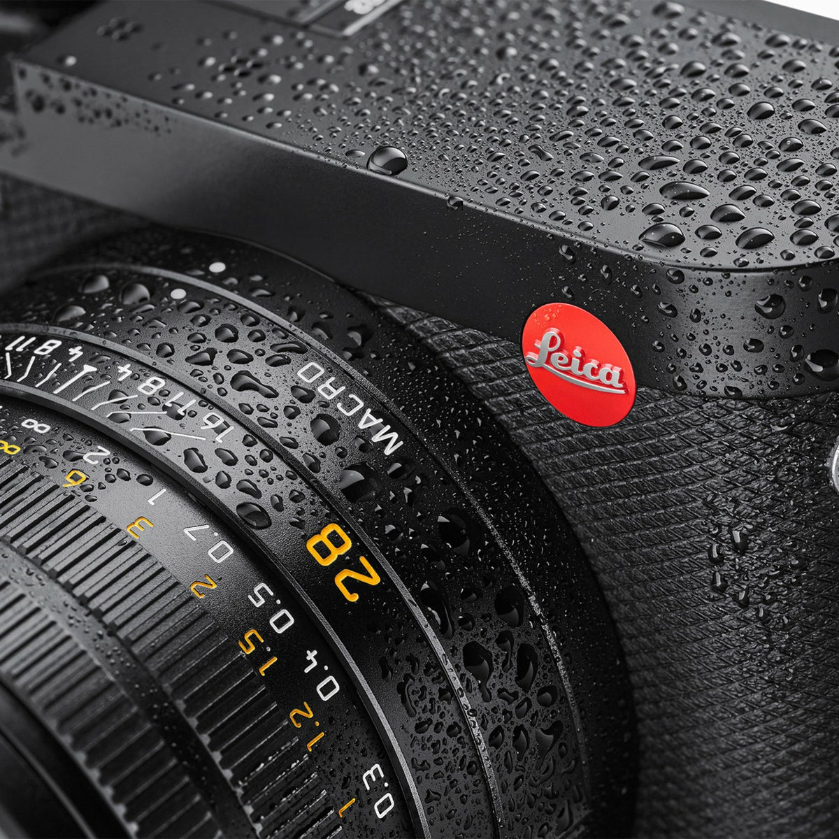 Leica Q2 Camera - Black | Kith