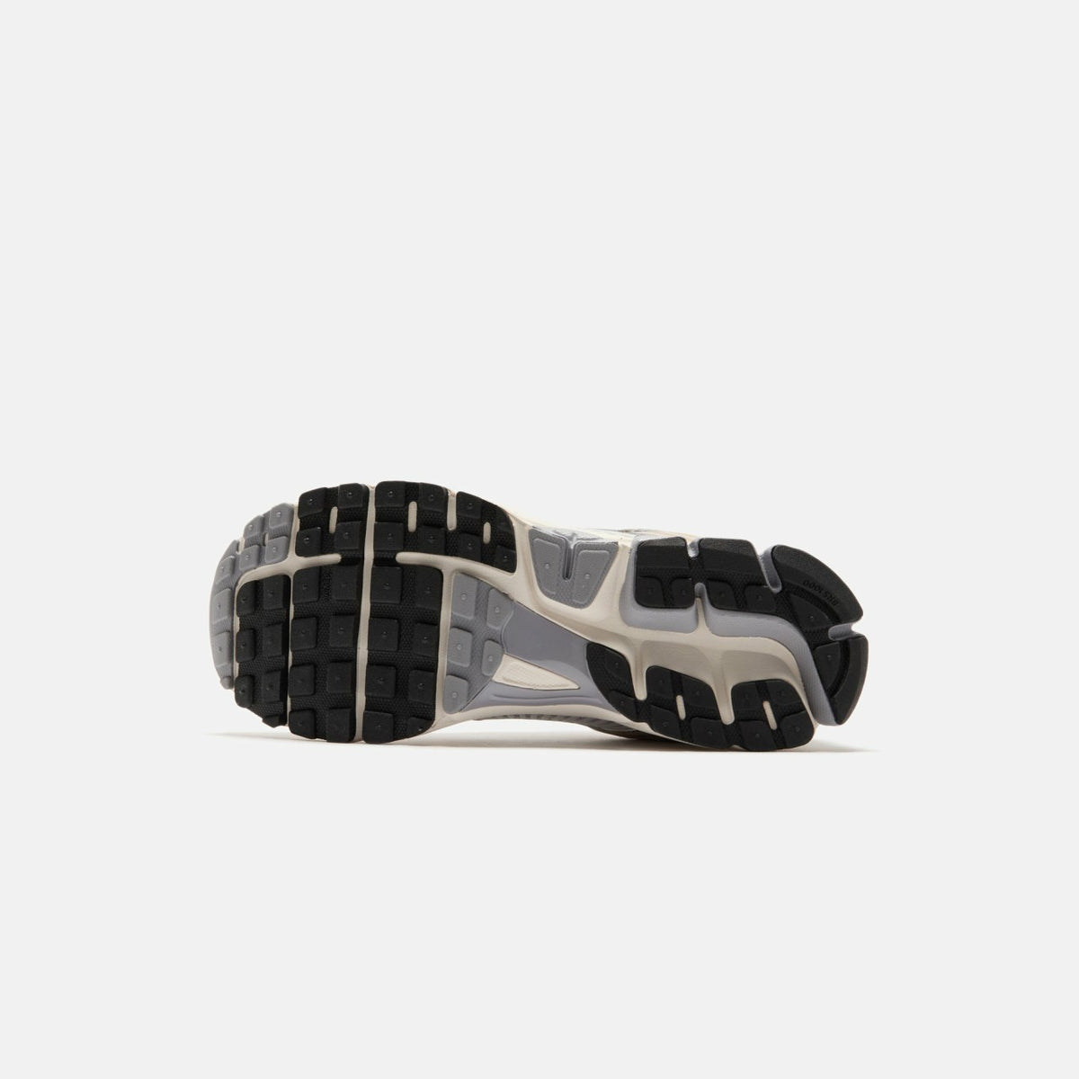 Nike Zoom Vomero 5 - Platinum Tint / White / Metallic Platinum | Kith