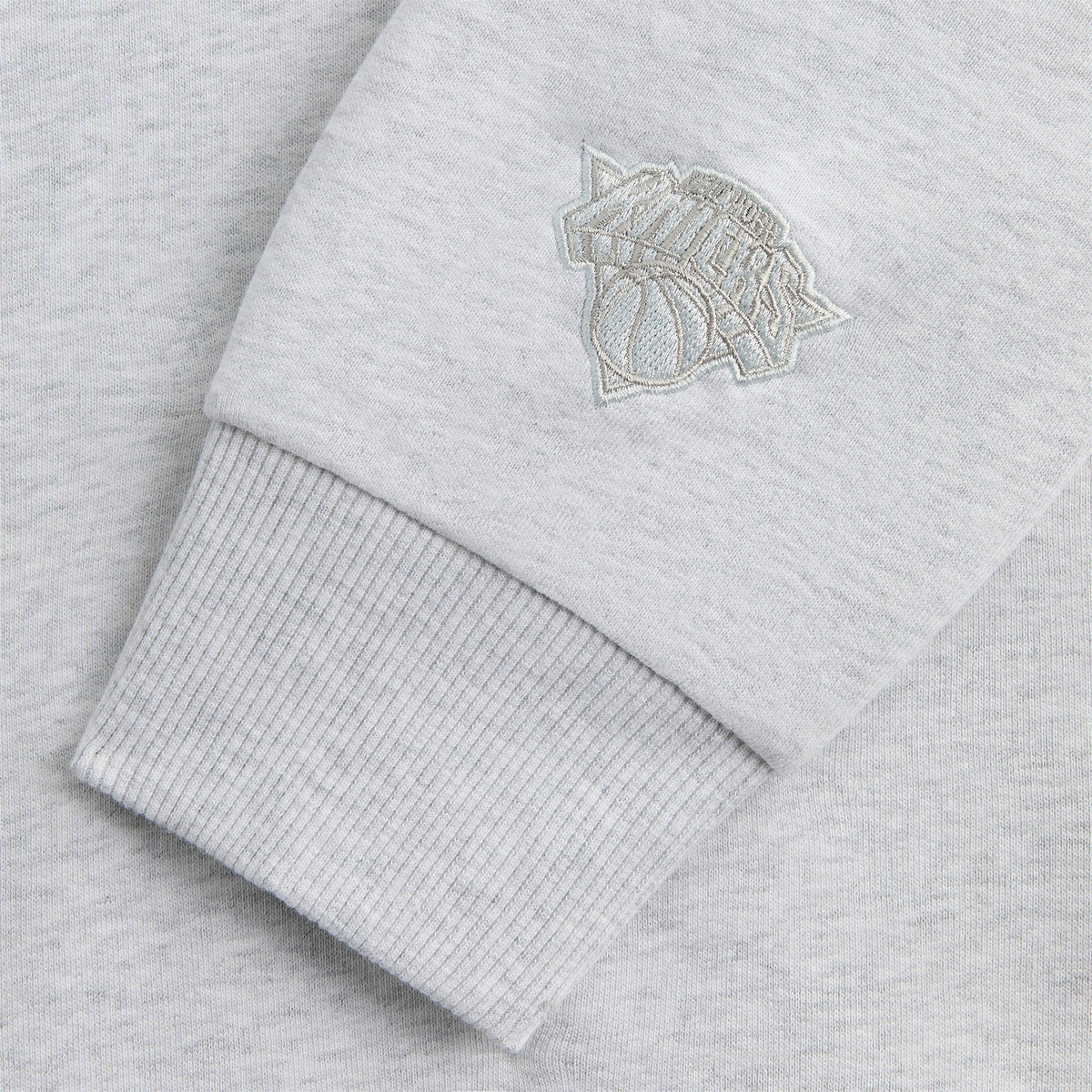 Kith for the New York Knicks Showtime Vintage Nelson Crewneck - Light | Kith