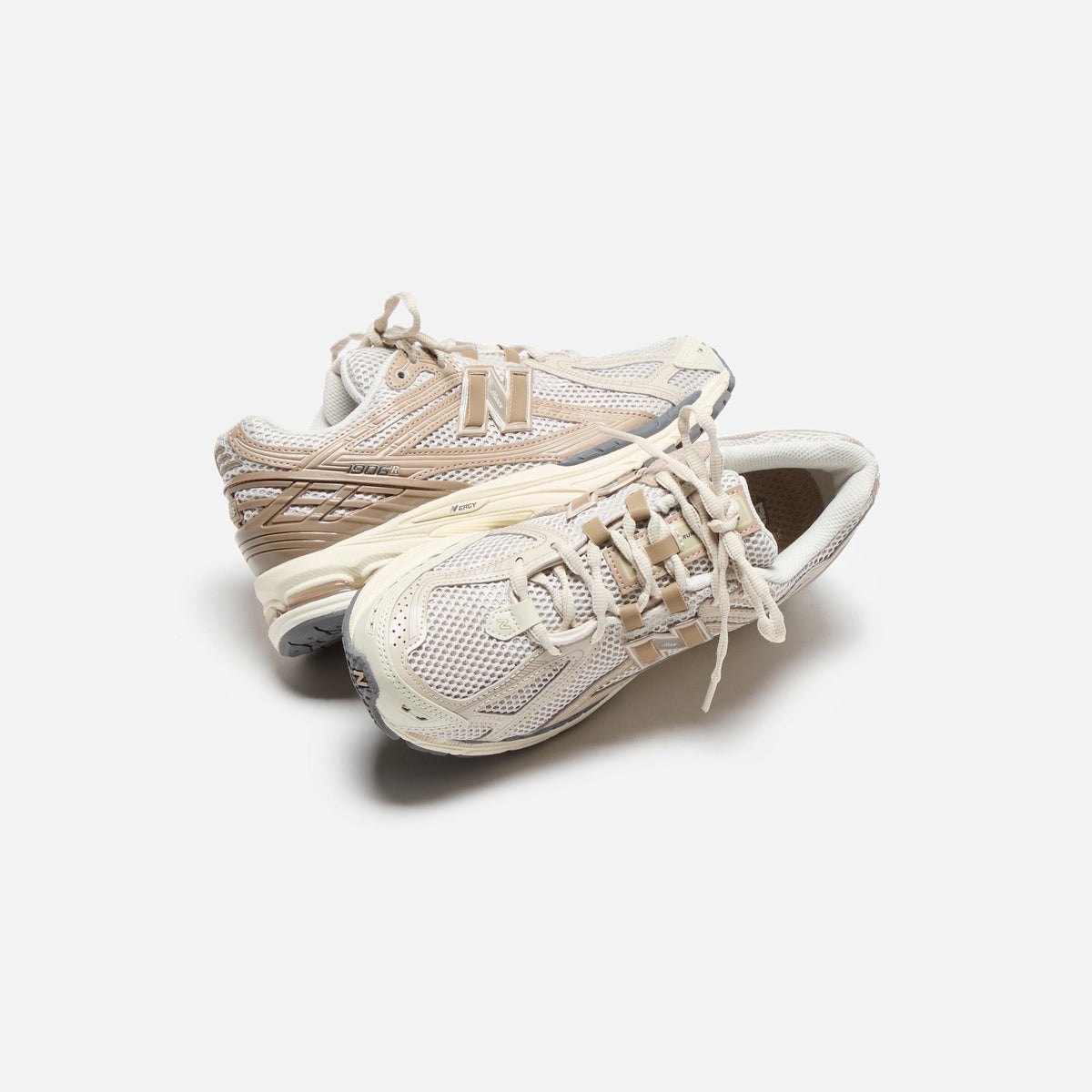 New Balance 1906R - Timberwolf / Mindful Grey / Moonbeam | Kith