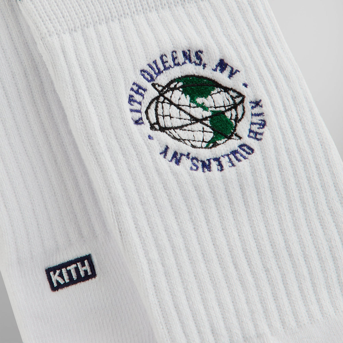 Kith Embroidered Globe Crew Sock - White | Kith