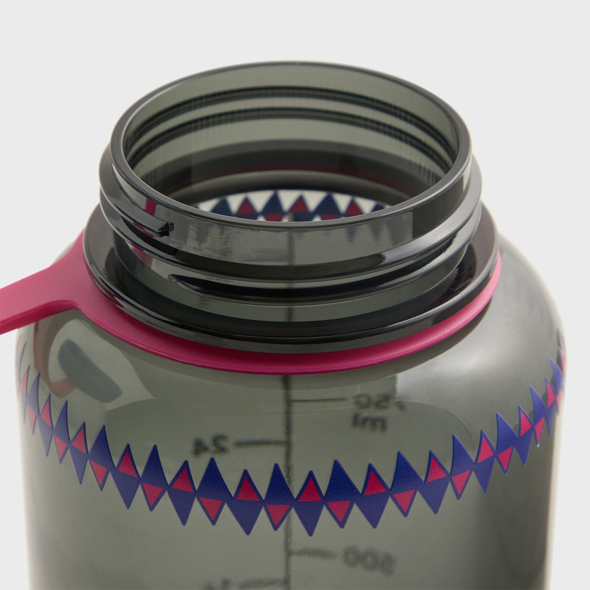 Kith & South2 West8 for Columbia Tritan Water Bottle - Black | Kith