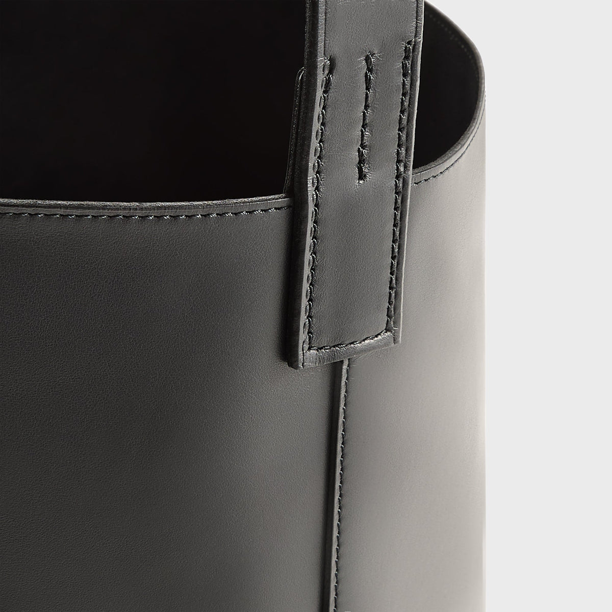Auralee Leather Shoulder Bag Made by Aeta - Black | Kith
