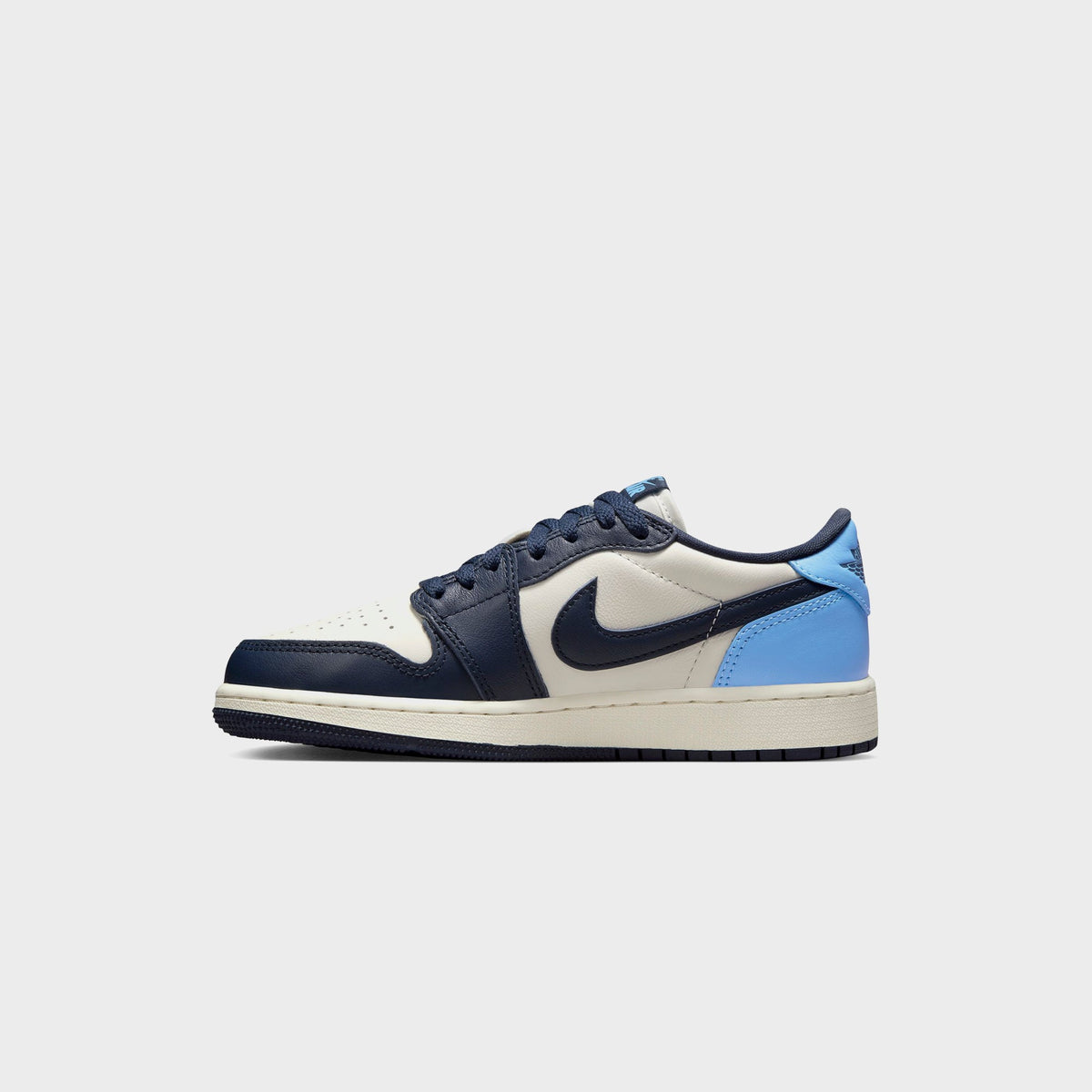 Jordan GS Air Jordan 1 Retro Low OG - Obsidian / University Blue | Kith