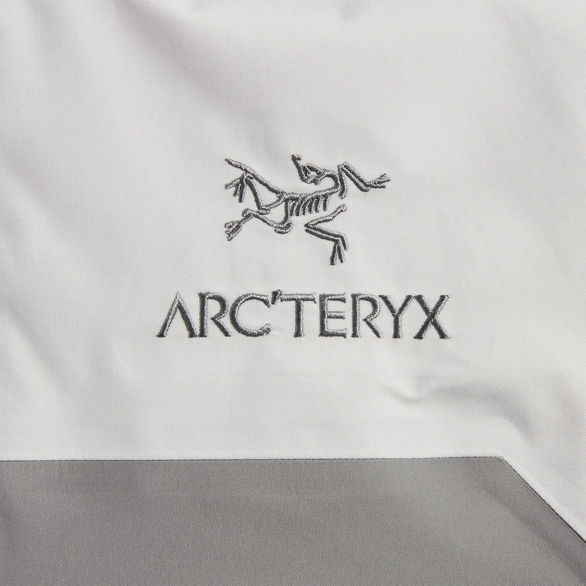 Arc'teryx Beta AR Jacket - Solitude / Void | Kith