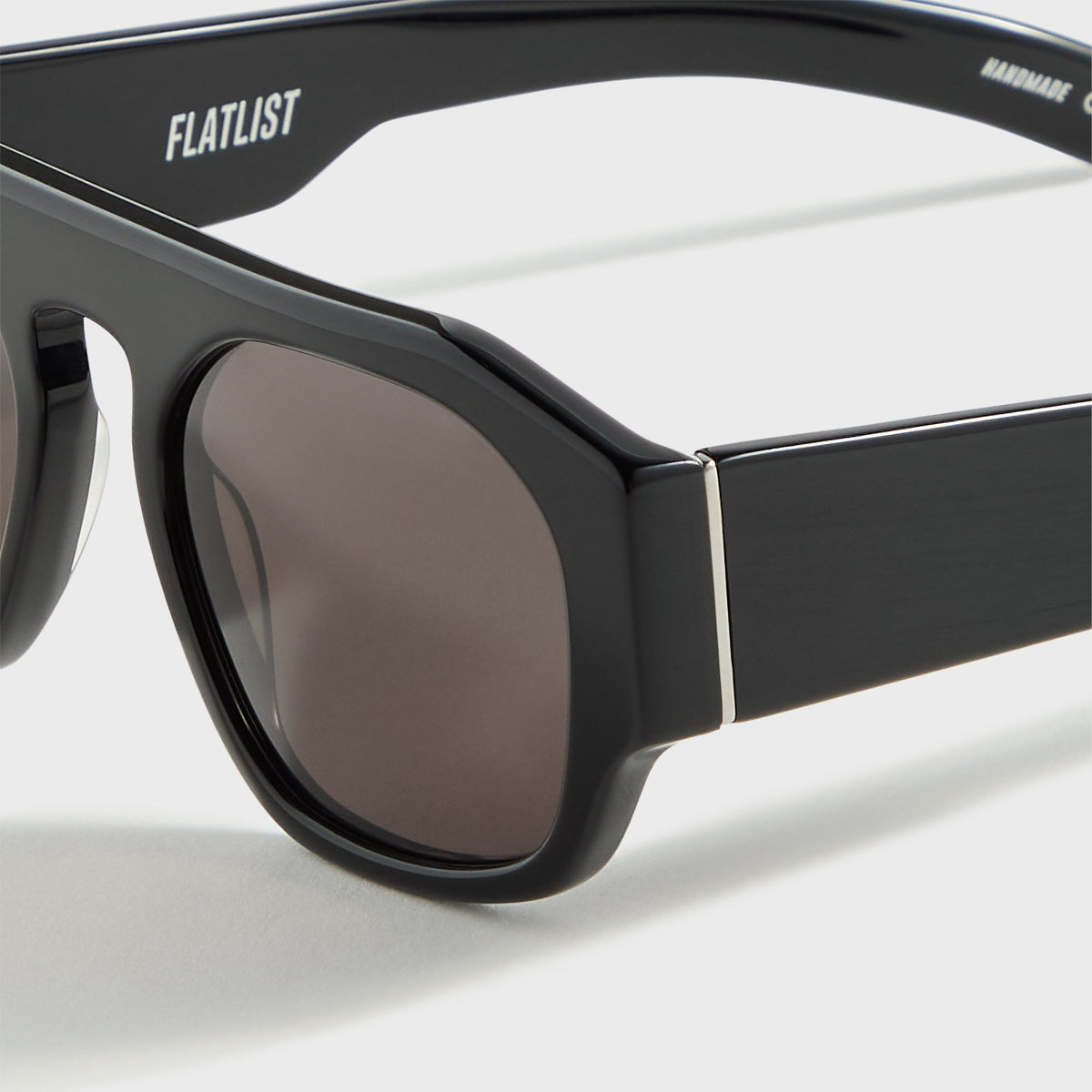 Flatlist Shade 02 - Solid Black / Solid Black Lens | Kith