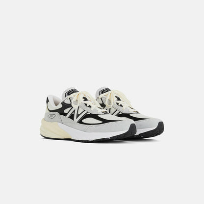 New Balance Made in USA 990v6 - Grey / Black | Kith