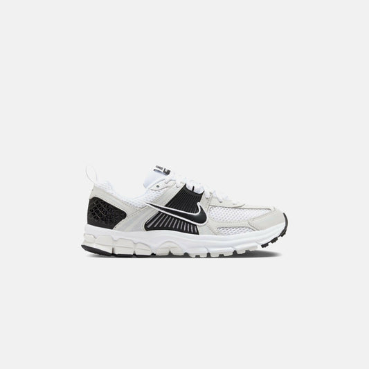Nike GS Zoom Vomero 5 - White / Black / Platinum Tint / Metallic Plati | Kith