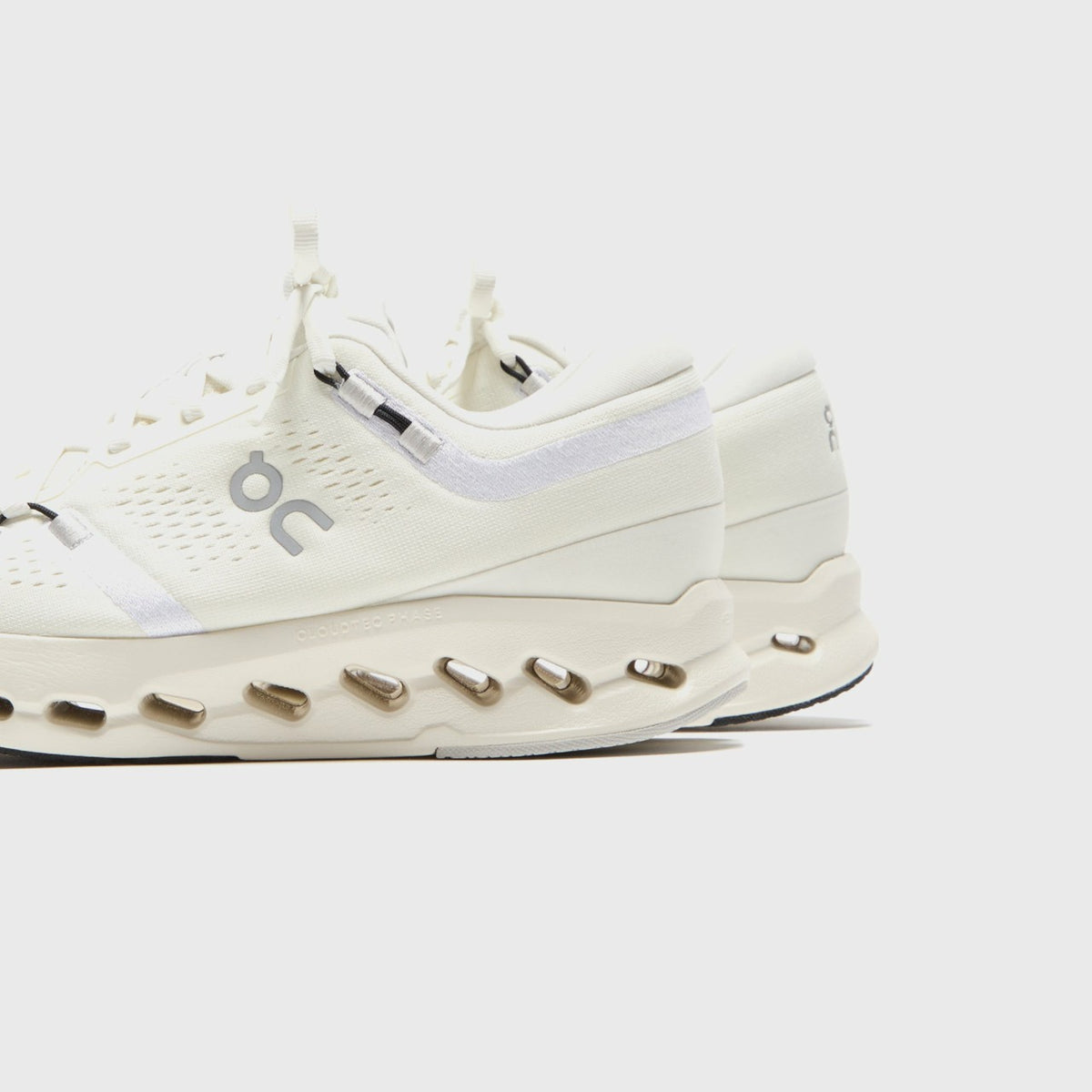On Running WMNS Cloudsurfer 2 - Ivory | Kith