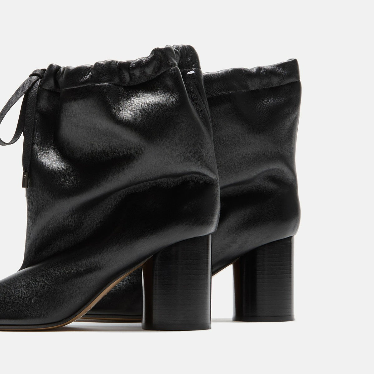 Maison Margiela WMNS Drawstring Tabi Ankle Boot - Black | Kith