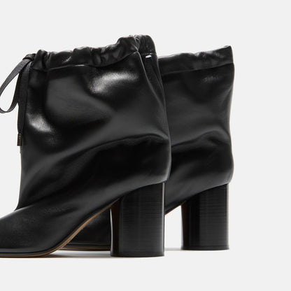 Maison Margiela WMNS Drawstring Tabi Ankle Boot - Black | Kith