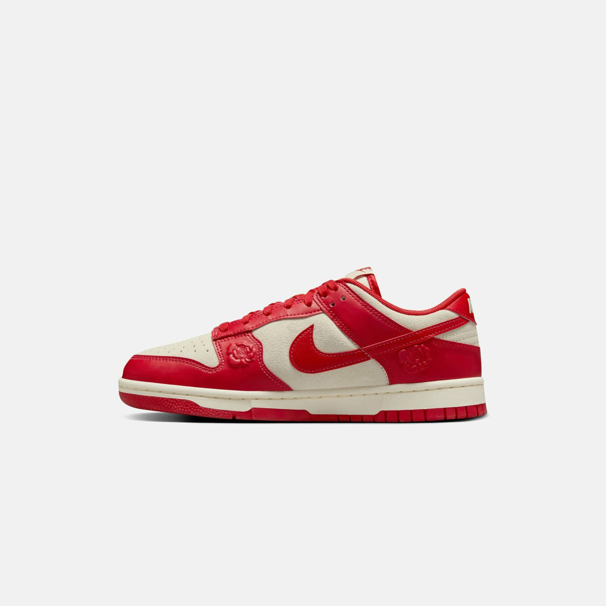 Nike WMNS Dunk Low SE - Coconut Milk / University Red / Pale Ivory | Kith