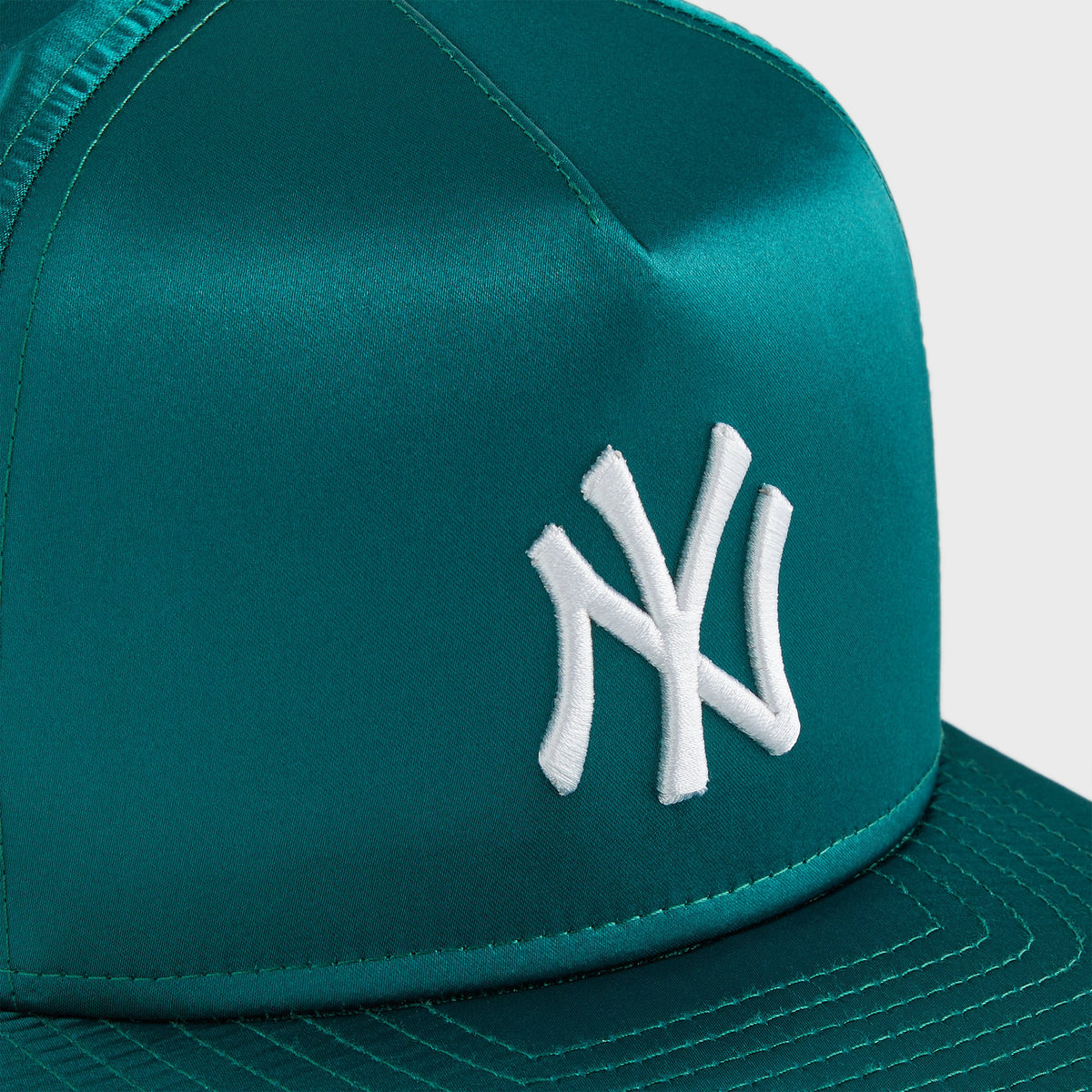 Kith & New Era for the New York Yankees Satin 9FORTY Snapback - Scout | Kith