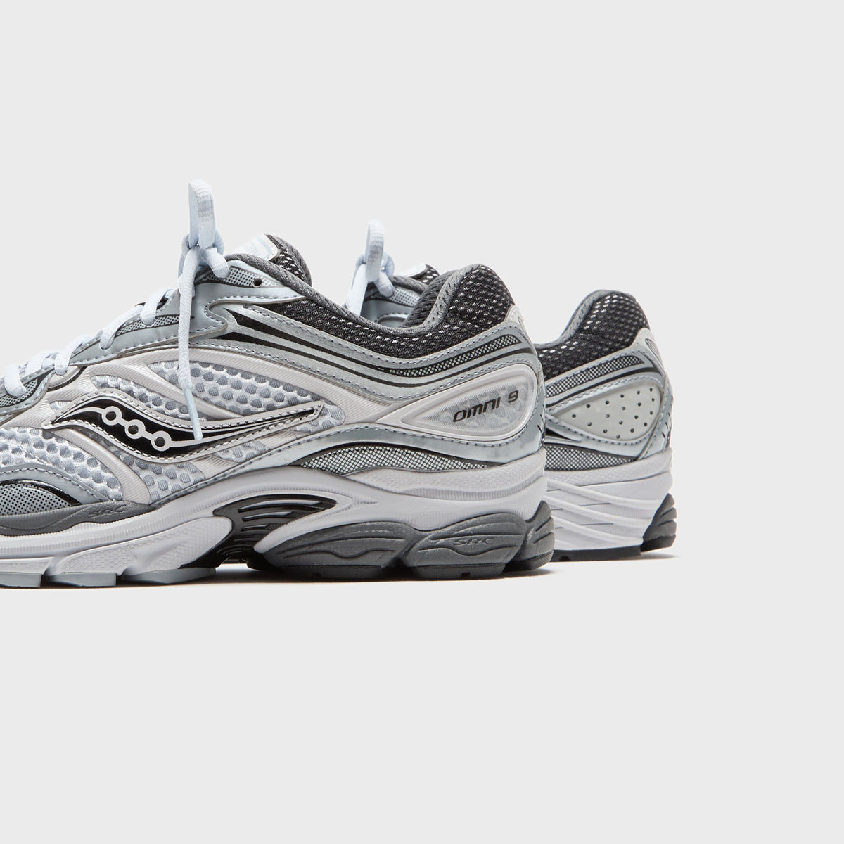 Saucony Progrid Omni 9 - Microchip | Kith