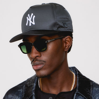 Kith & New Era for the New York Yankees Satin 9FORTY Snapback - Vague | Kith