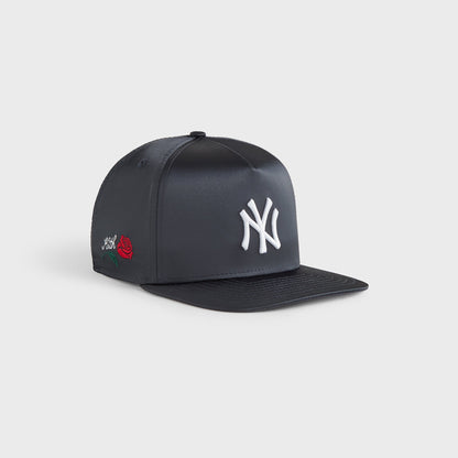 Kith & New Era for the New York Yankees Satin 9FORTY Snapback - Vague | Kith