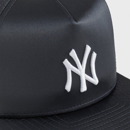 Kith & New Era for the New York Yankees Satin 9FORTY Snapback - Vague | Kith