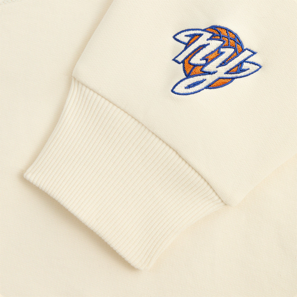 Kith for the New York Knicks City Vintage Nelson Crewneck - Sandrift | Kith
