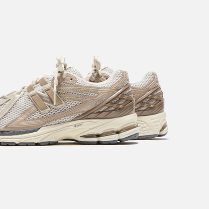 New Balance 1906R - Timberwolf / Mindful Grey / Moonbeam | Kith