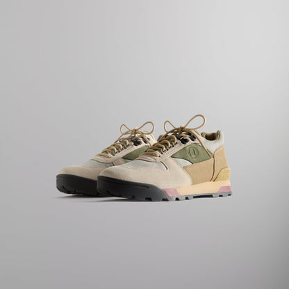 8th St by Ronnie Fieg for Clarks Originals Laddow - Sand Combi | Kith