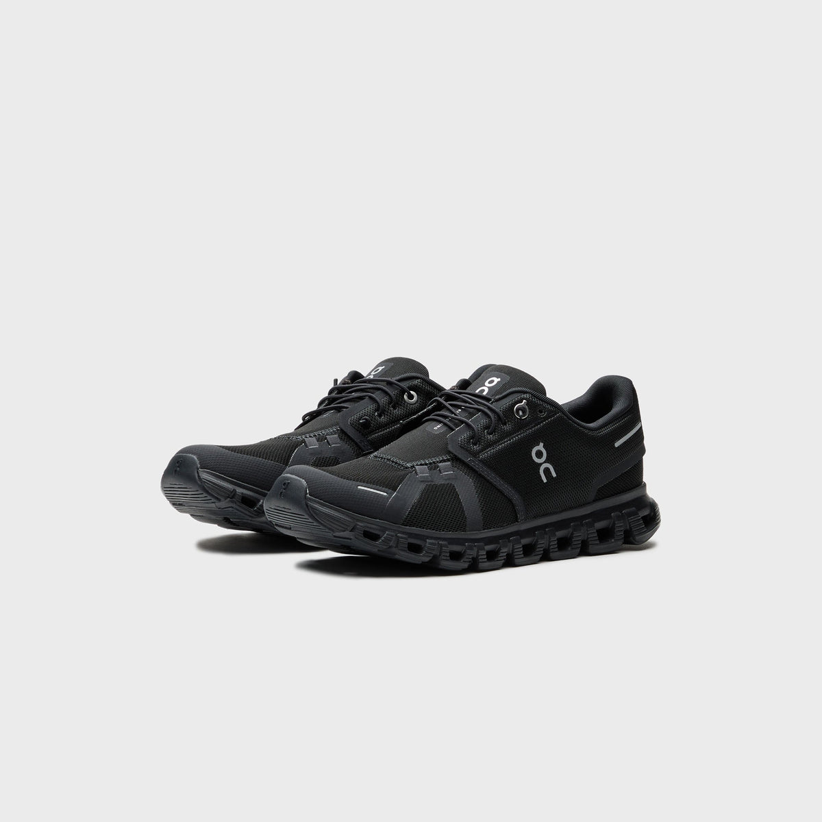 On Running Cloud 6 - Black | Kith