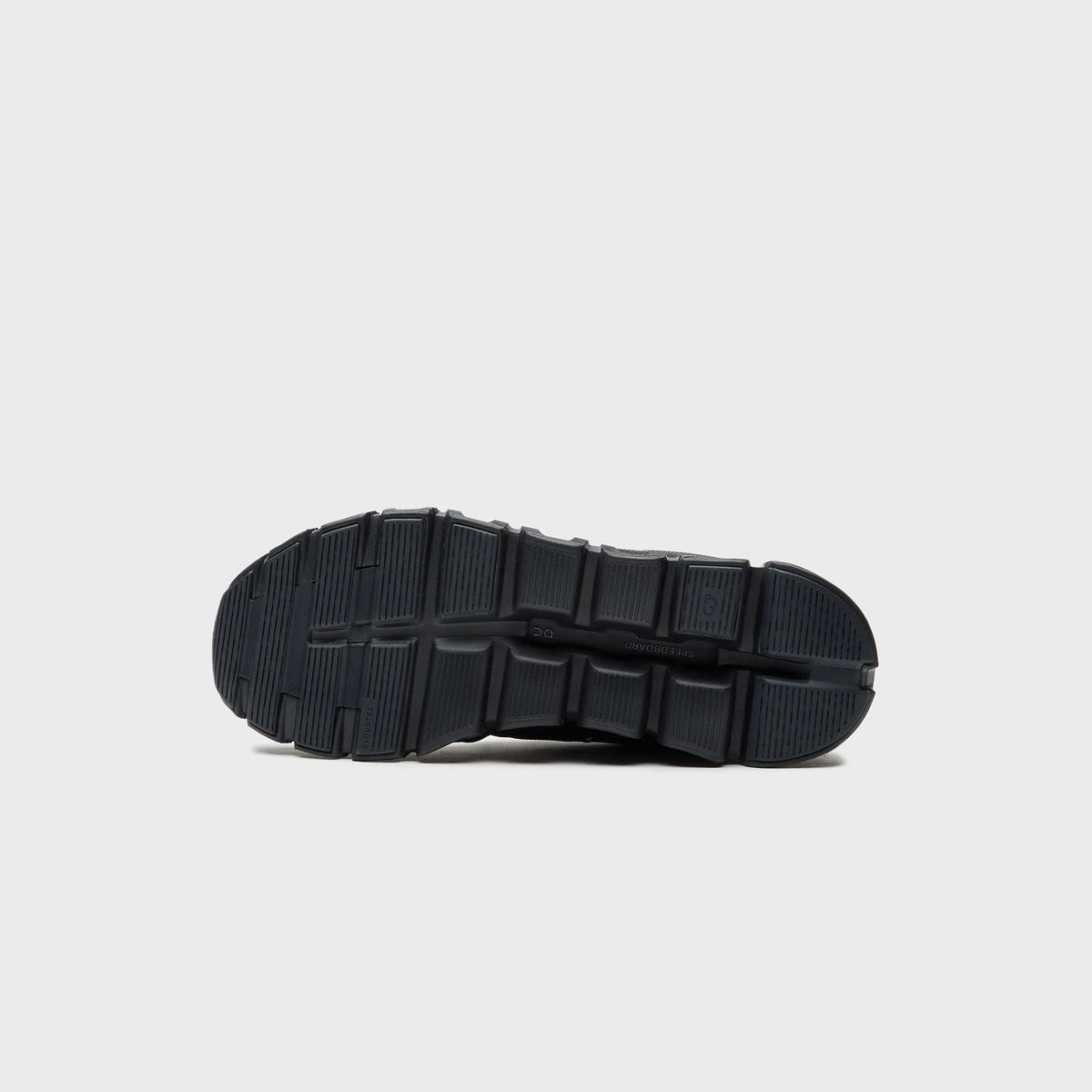 On Running Cloud 6 - Black | Kith