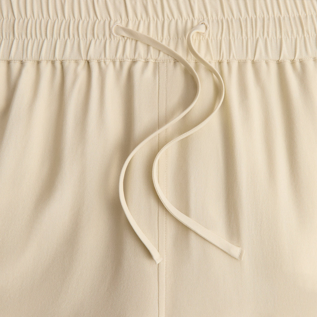 Kith Baroque Lewis Short - Sandrift | Kith
