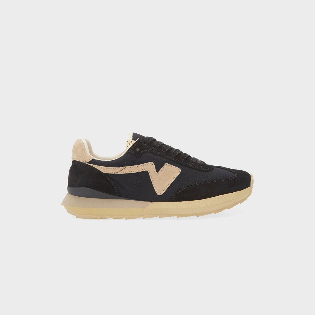 Visvim FKT Runner - Black | Kith