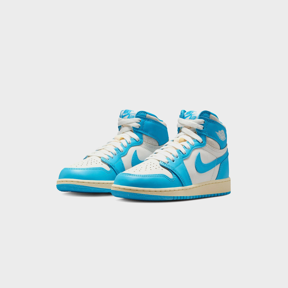 Jordan GS Air Jordan 1 Retro High OG - Dark Powder Blue / Blue / Sail | Kith