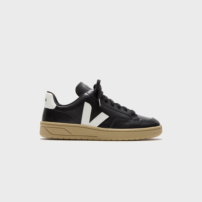 Veja V-12 - Extra Black / White Dune | Kith