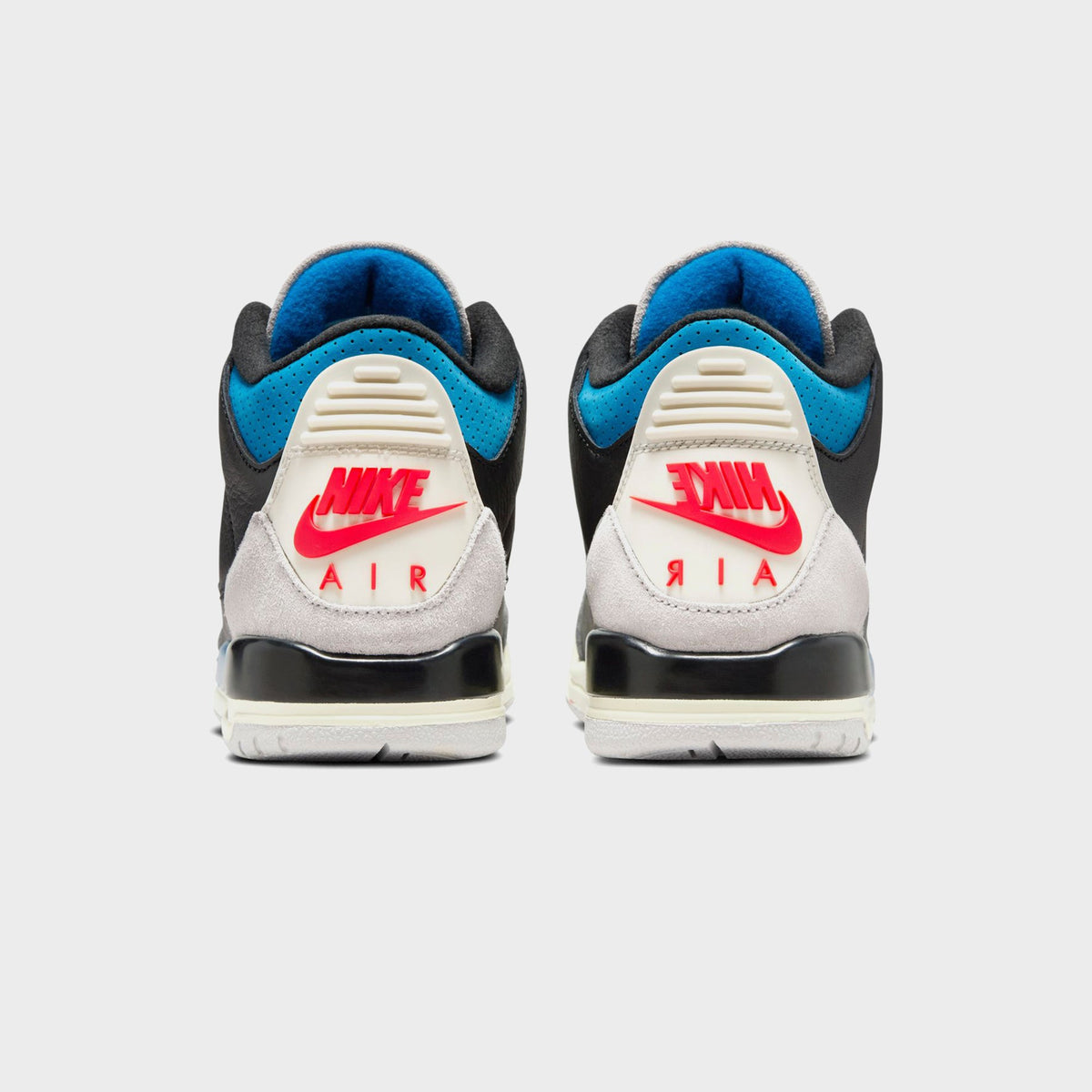 Jordan GS Air Jordan 3 Retro OG - Black / Chile Red / Neutral Grey / M | Kith