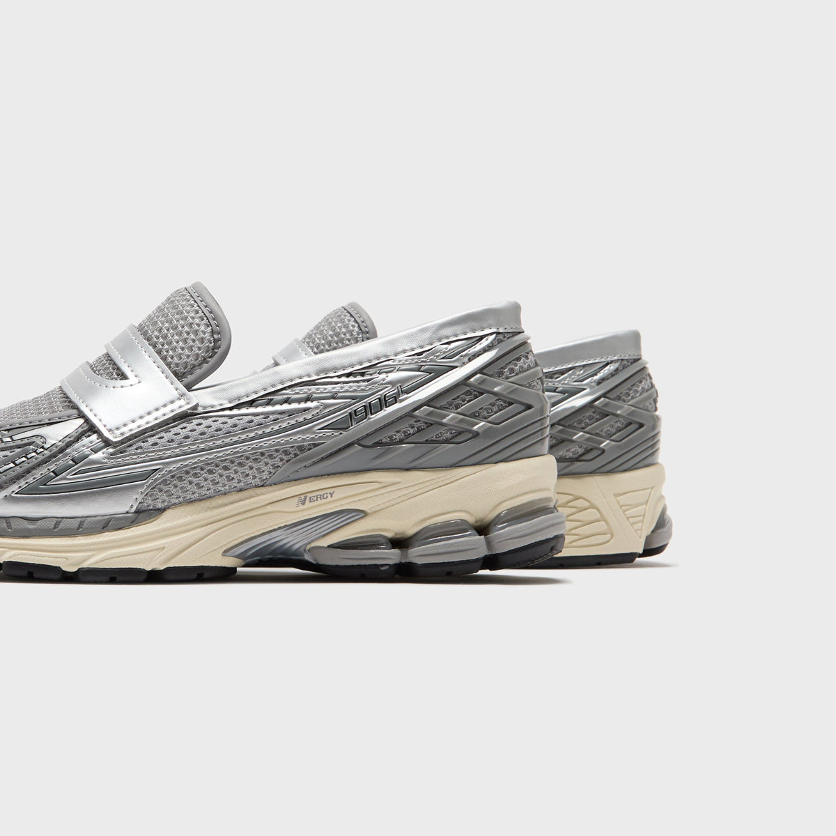 New Balance 1906 Loafer - Silver / Grey / Turtledove | Kith